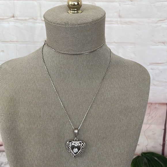 Vintage floating heart filigree necklace 925 SU Korea 24” - Picture 2 of 9